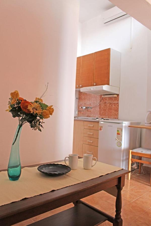 Apartments Gabriela Drvenik  Exterior photo